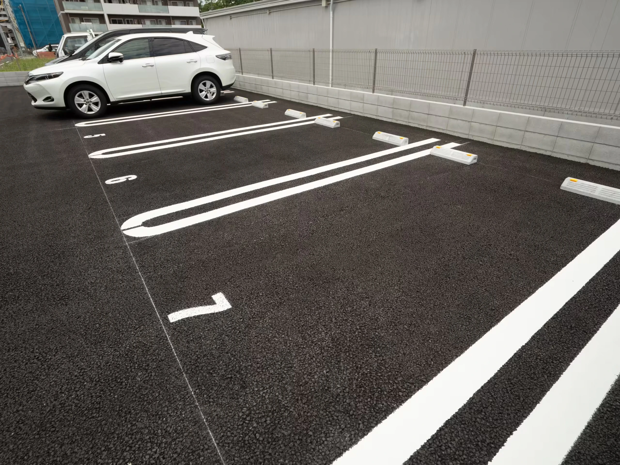 駐車場 アスファルト